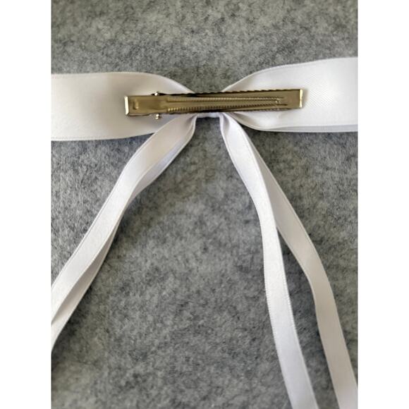 SHASHI REVOLVE NWOT The Girlie Bow Satin White Preppy Cottagecore Fairycoree - Picture 4 of 4